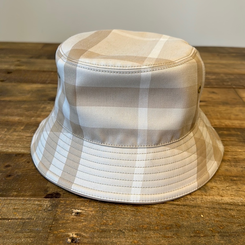 Lightly Worn Burberry Giant Check Canvas Bucket Hat